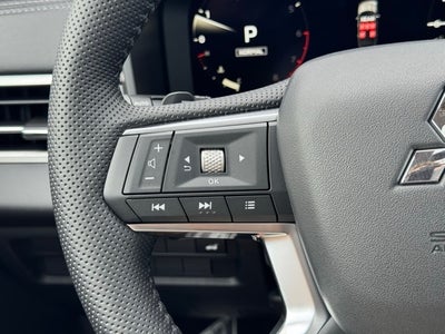 2025 Mitsubishi Outlander SEL