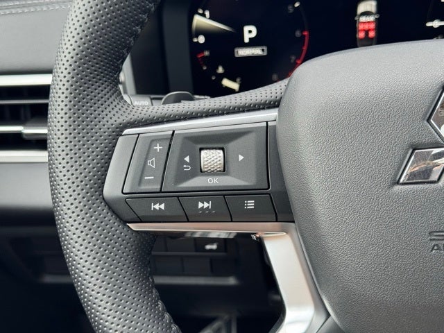 2025 Mitsubishi Outlander SEL