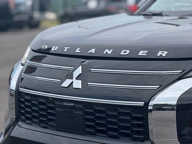2025 Mitsubishi Outlander SEL