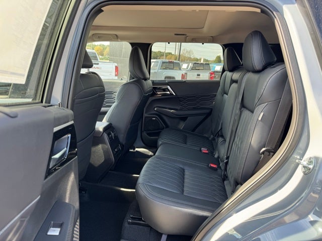 2025 Mitsubishi Outlander SEL