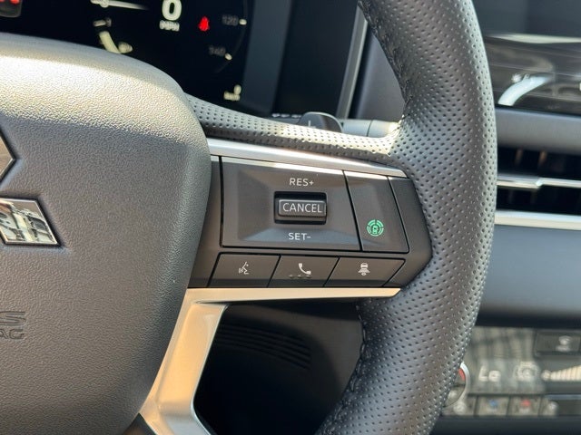 2025 Mitsubishi Outlander SEL