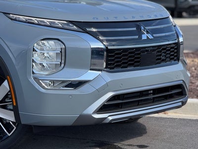 2025 Mitsubishi Outlander SEL