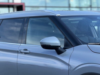 2025 Mitsubishi Outlander SEL