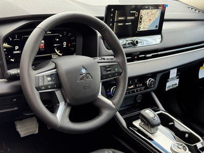 2025 Mitsubishi Outlander SEL