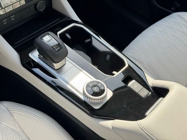 2025 Mitsubishi Outlander SEL