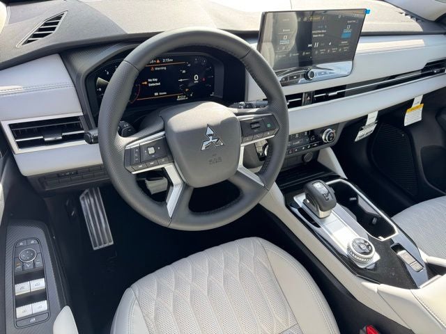 2025 Mitsubishi Outlander SEL