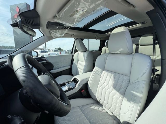 2025 Mitsubishi Outlander SEL