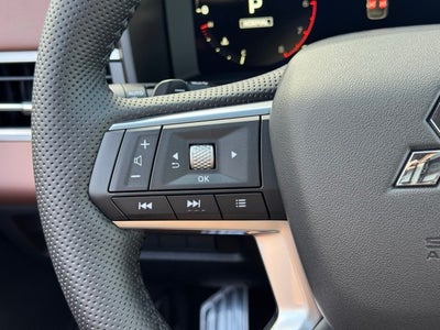 2025 Mitsubishi Outlander SEL