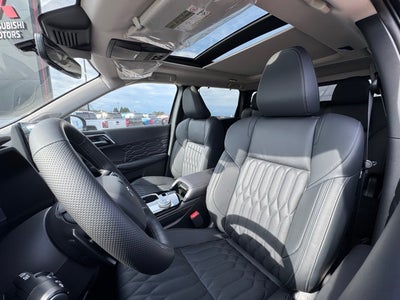 2025 Mitsubishi Outlander SEL