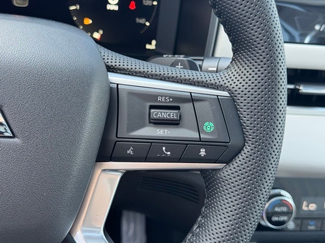 2025 Mitsubishi Outlander SEL