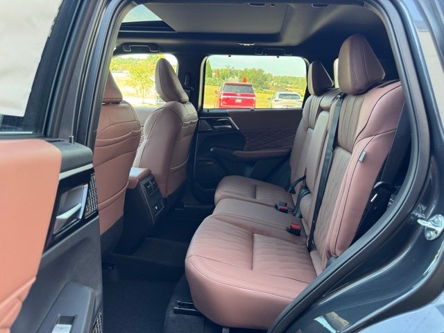 2025 Mitsubishi Outlander SEL