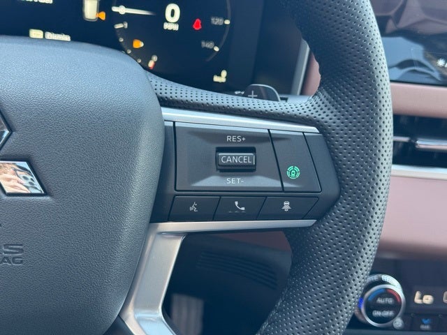 2025 Mitsubishi Outlander SEL