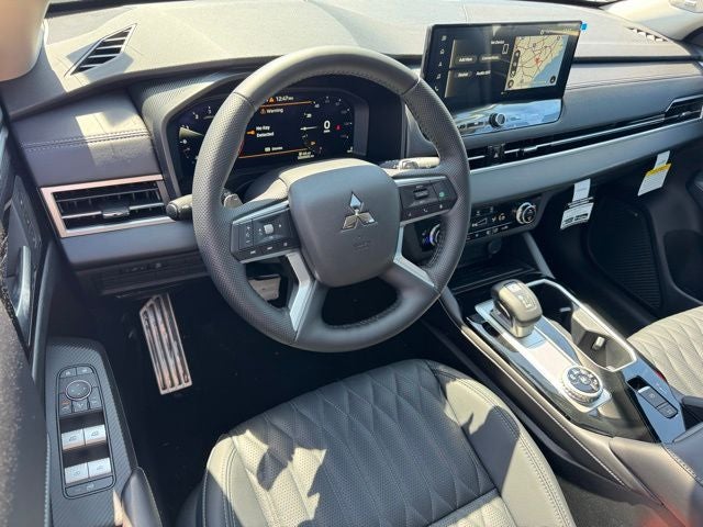 2026 Mitsubishi Outlander Base