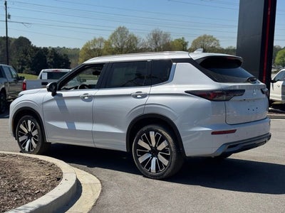 2026 Mitsubishi Outlander Base