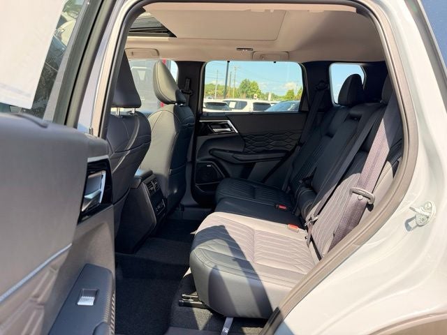 2026 Mitsubishi Outlander SEL