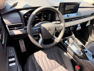 2026 Mitsubishi Outlander SEL