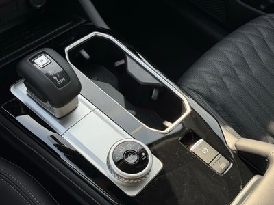 2026 Mitsubishi Outlander Base