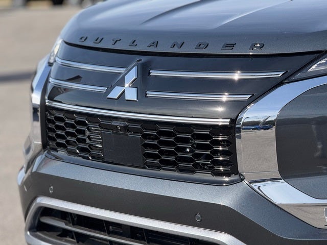 2026 Mitsubishi Outlander Base