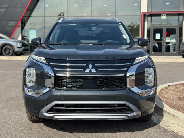 2026 Mitsubishi Outlander Base