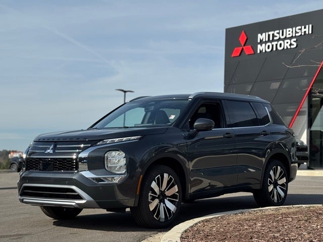 2026 Mitsubishi Outlander Base