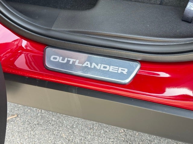 2026 Mitsubishi Outlander Base