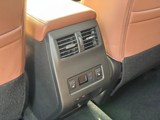 2026 Mitsubishi Outlander Base