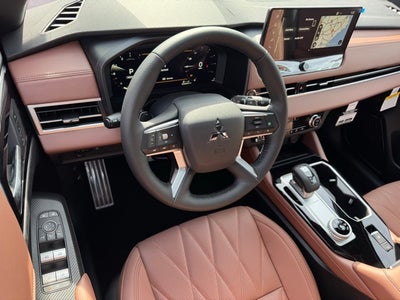 2026 Mitsubishi Outlander Base