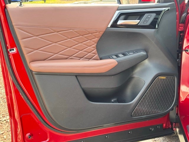 2026 Mitsubishi Outlander Base