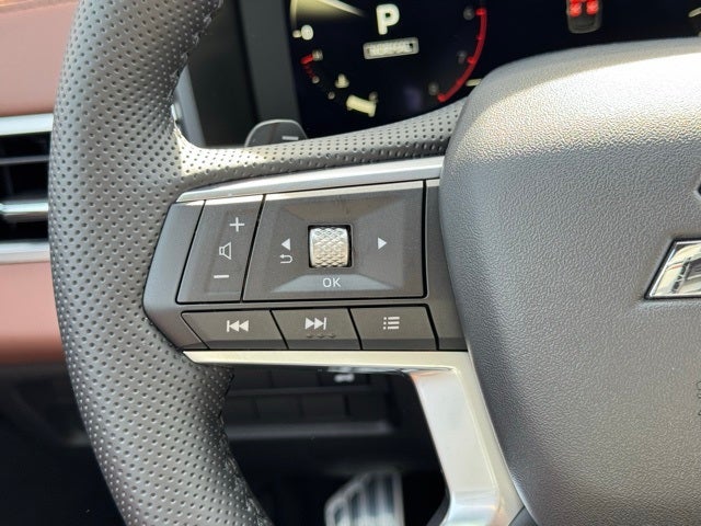 2026 Mitsubishi Outlander Base