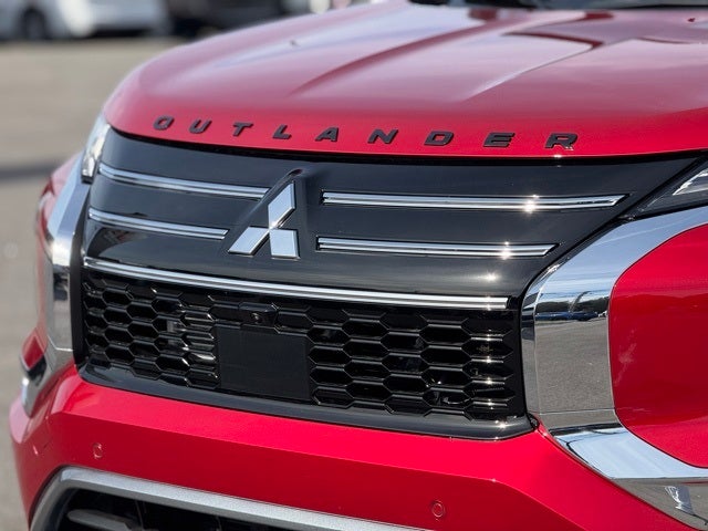2026 Mitsubishi Outlander Base