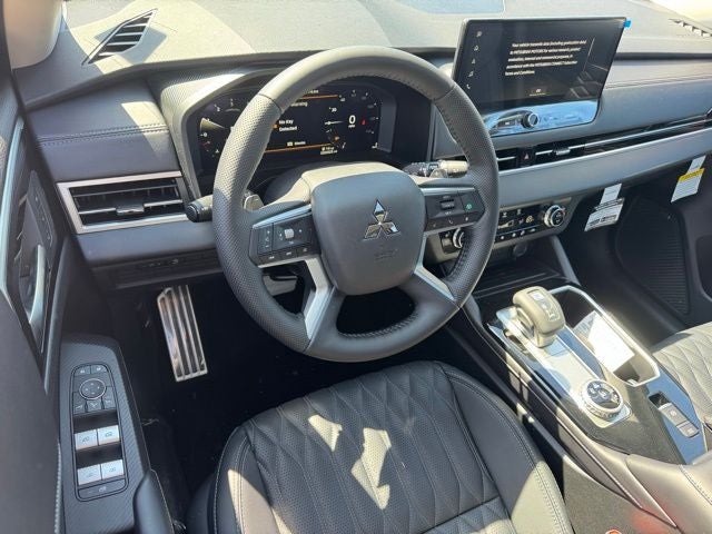 2026 Mitsubishi Outlander Base