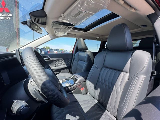 2026 Mitsubishi Outlander Base