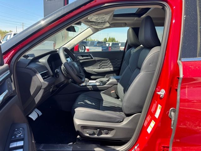 2026 Mitsubishi Outlander Base