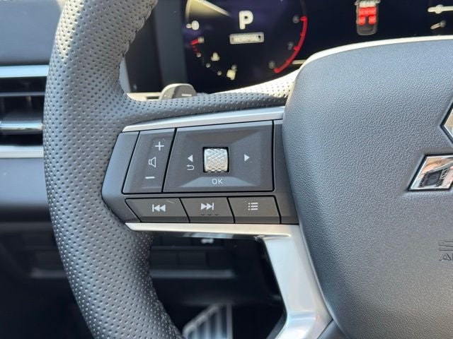 2026 Mitsubishi Outlander Base