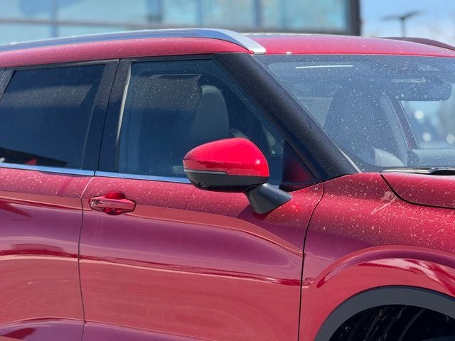 2026 Mitsubishi Outlander Base