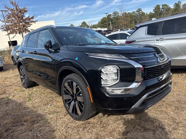 2026 Mitsubishi Outlander Base