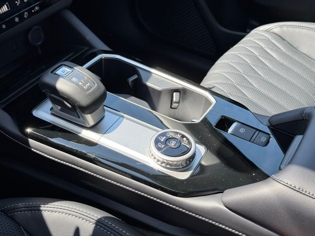 2026 Mitsubishi Outlander Base