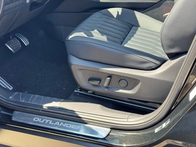 2026 Mitsubishi Outlander Base