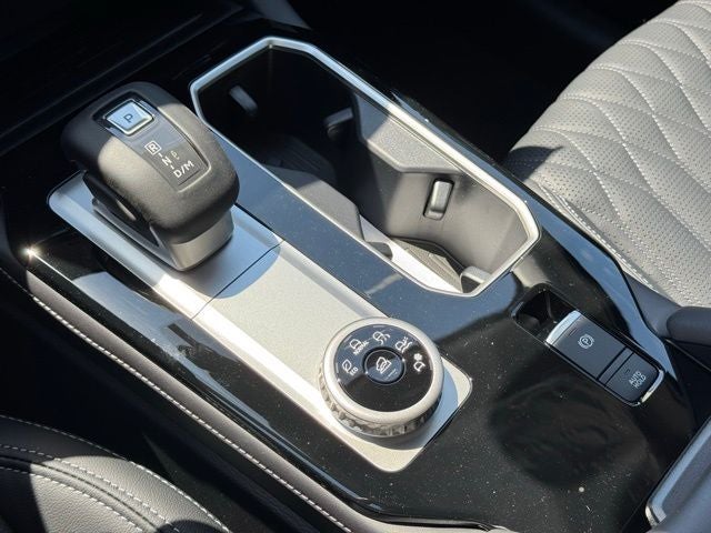 2026 Mitsubishi Outlander Base