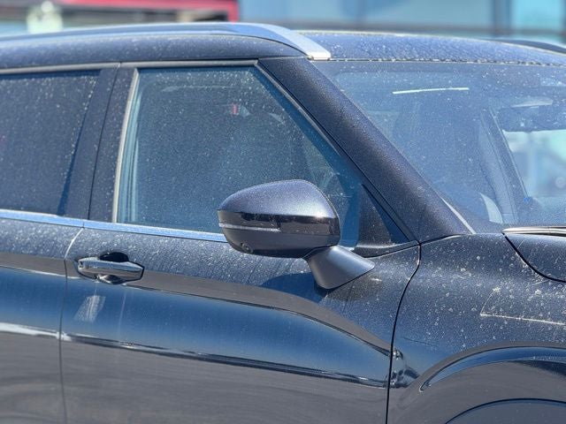 2026 Mitsubishi Outlander Base