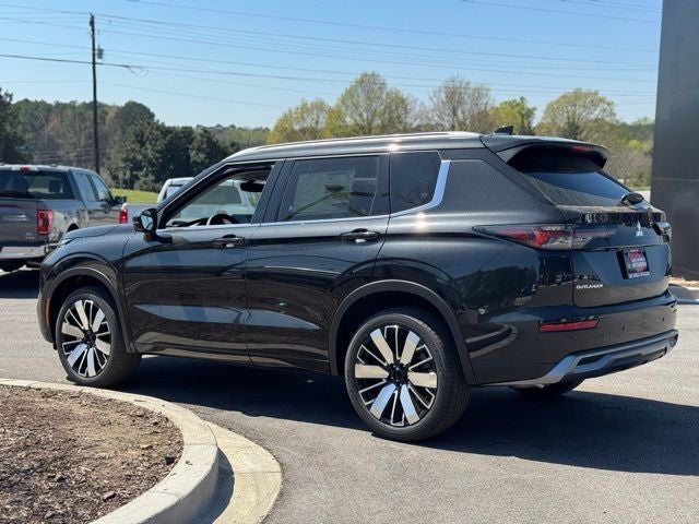 2026 Mitsubishi Outlander Base