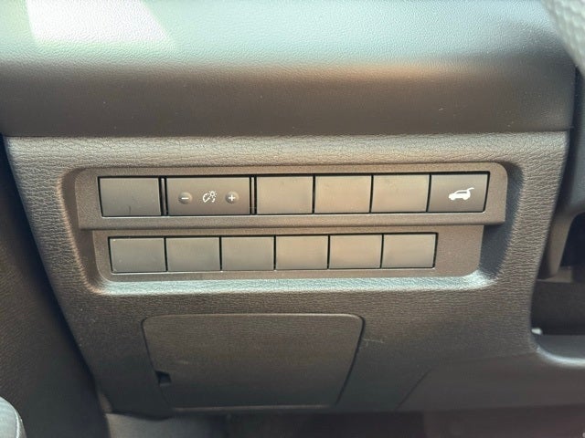 2025 Mitsubishi Outlander Base