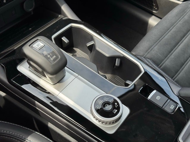 2025 Mitsubishi Outlander Base