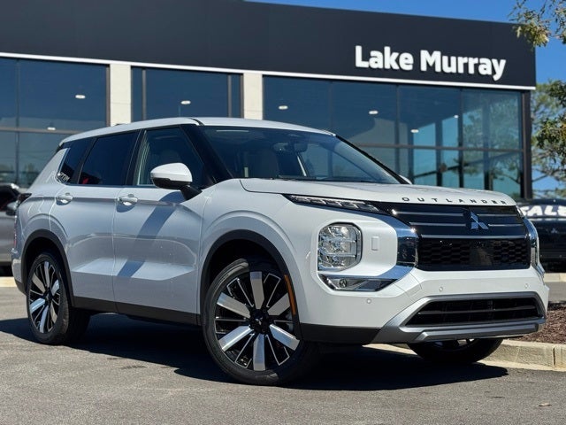 2025 Mitsubishi Outlander Base