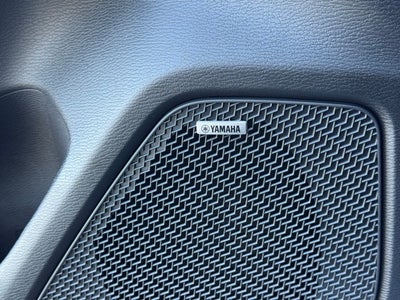 2025 Mitsubishi Outlander Base