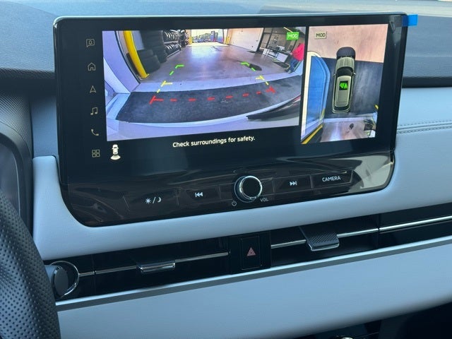 2025 Mitsubishi Outlander Base