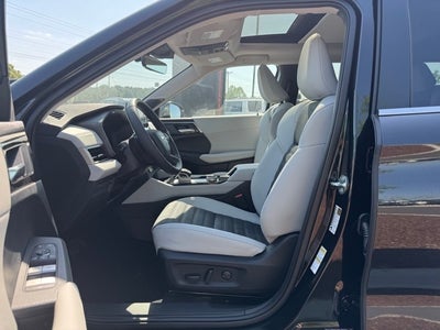 2025 Mitsubishi Outlander SE