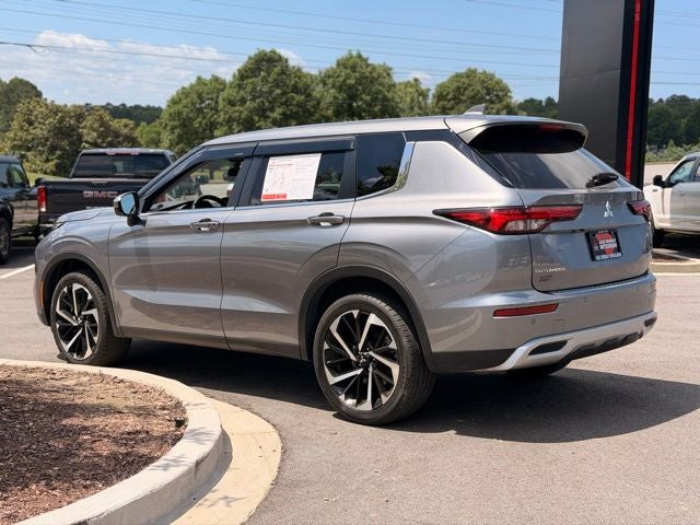 2024 Mitsubishi Outlander SE