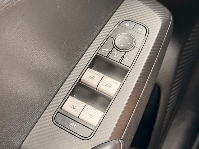 2024 Mitsubishi Outlander Base