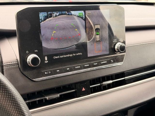 2024 Mitsubishi Outlander Base